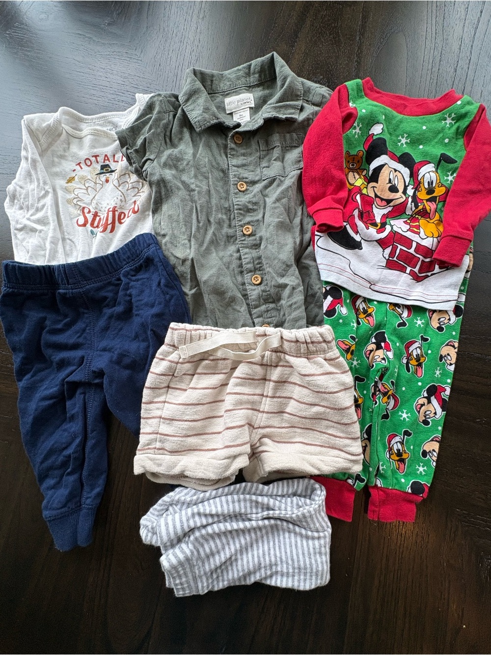 Baby 9M Clothing Lot Carter’s Disney Christmas Pajamas 7 Pieces